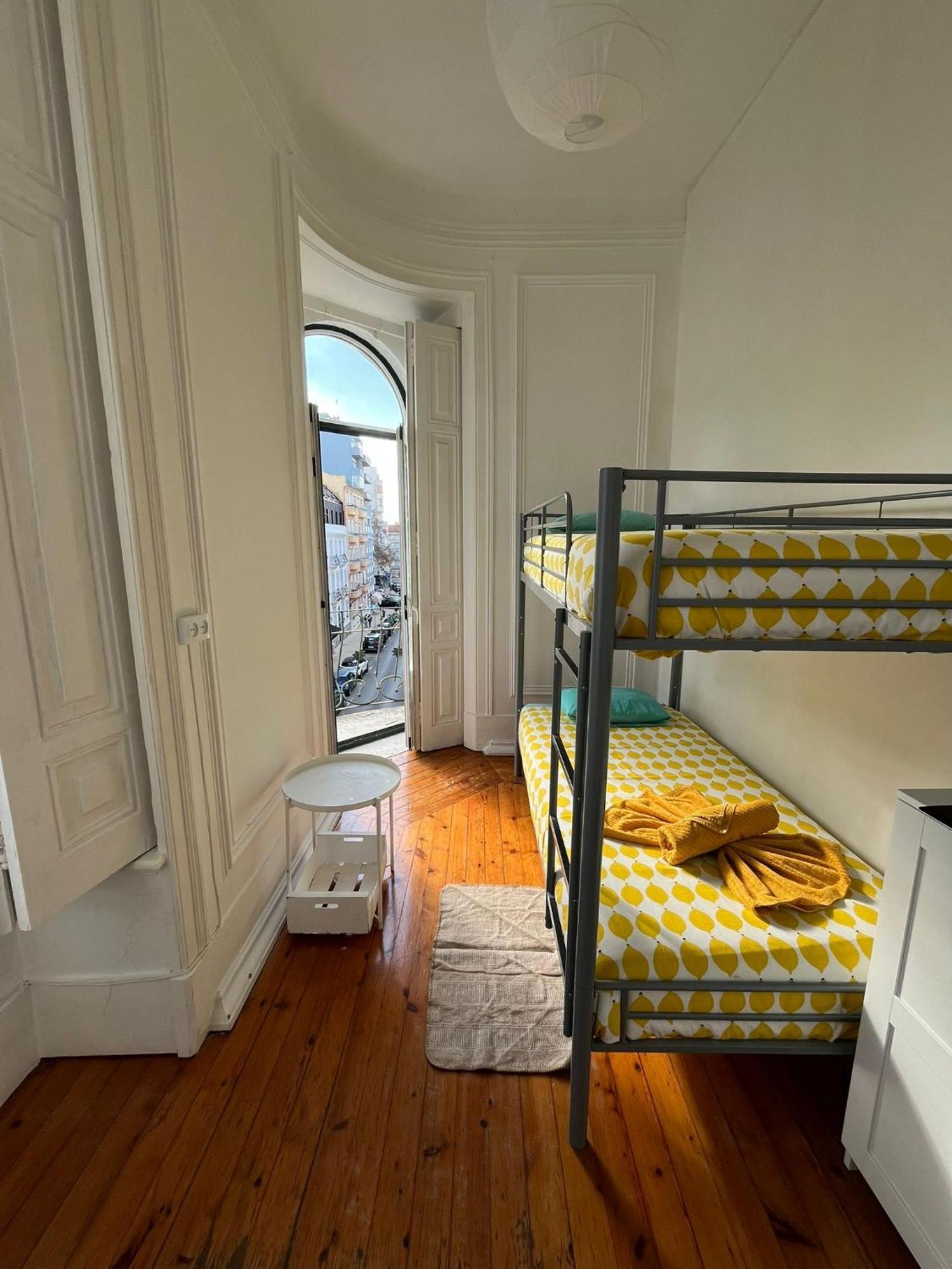 Garden Campo De Ourique Guest House - Hostel Lisboa Exterior foto